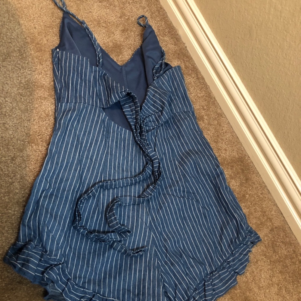ROMPER - Picture 2 of 2